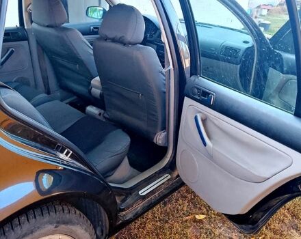 Черный Фольксваген Гольф, объемом двигателя 1.4 л и пробегом 233 тыс. км за 4100 $, фото 9 на Automoto.ua