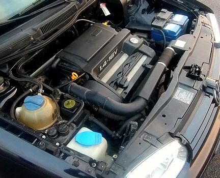 Чорний Фольксваген Гольф, об'ємом двигуна 1.4 л та пробігом 238 тис. км за 3750 $, фото 5 на Automoto.ua