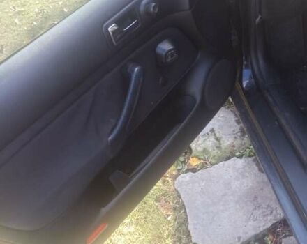 Черный Фольксваген Гольф, объемом двигателя 1.9 л и пробегом 403 тыс. км за 3700 $, фото 5 на Automoto.ua