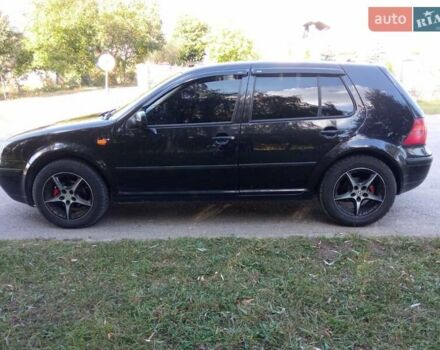 Черный Фольксваген Гольф, объемом двигателя 1.6 л и пробегом 264 тыс. км за 4000 $, фото 5 на Automoto.ua