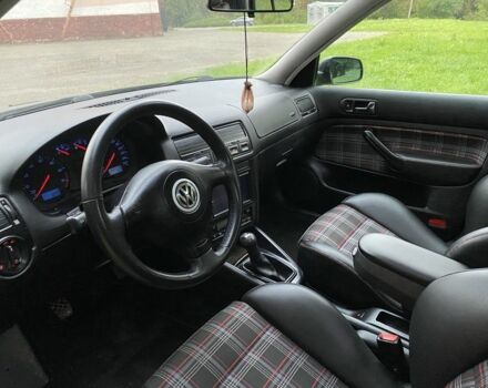 Чорний Фольксваген Гольф, об'ємом двигуна 1.8 л та пробігом 250 тис. км за 4000 $, фото 9 на Automoto.ua