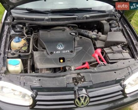 Черный Фольксваген Гольф, объемом двигателя 1.6 л и пробегом 264 тыс. км за 4000 $, фото 9 на Automoto.ua