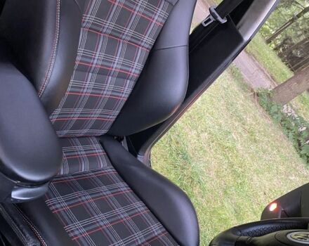 Чорний Фольксваген Гольф, об'ємом двигуна 1.8 л та пробігом 250 тис. км за 4000 $, фото 7 на Automoto.ua