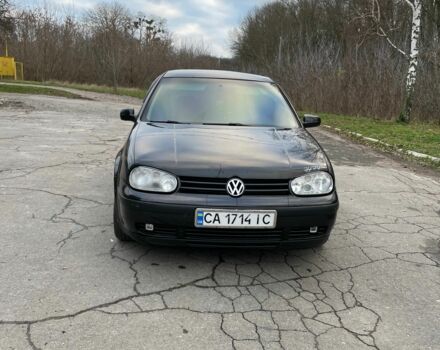 Черный Фольксваген Гольф, объемом двигателя 1.8 л и пробегом 1 тыс. км за 3600 $, фото 1 на Automoto.ua