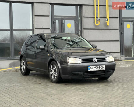 Чорний Фольксваген Гольф, об'ємом двигуна 1.39 л та пробігом 250 тис. км за 2800 $, фото 2 на Automoto.ua