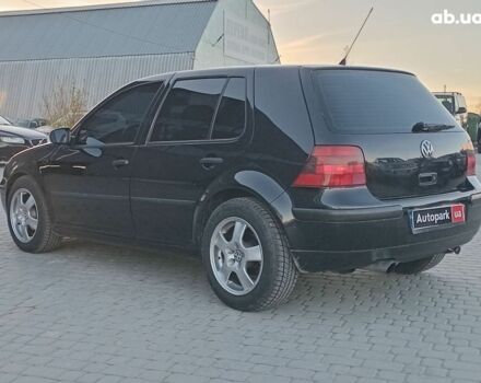 Черный Фольксваген Гольф, объемом двигателя 1.6 л и пробегом 280 тыс. км за 4990 $, фото 25 на Automoto.ua