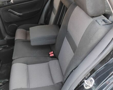 Черный Фольксваген Гольф, объемом двигателя 0 л и пробегом 289 тыс. км за 3850 $, фото 5 на Automoto.ua