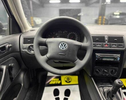 Черный Фольксваген Гольф, объемом двигателя 1.6 л и пробегом 240 тыс. км за 5000 $, фото 13 на Automoto.ua