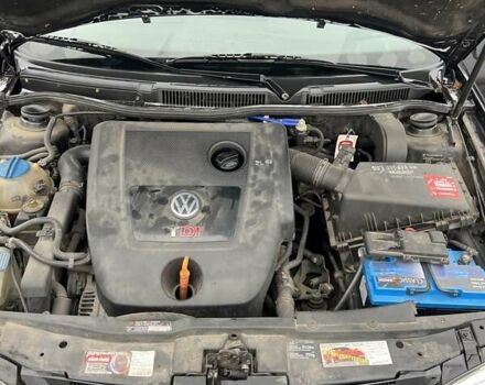 Чорний Фольксваген Гольф, об'ємом двигуна 1.9 л та пробігом 317 тис. км за 1999 $, фото 1 на Automoto.ua