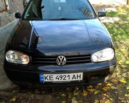 Черный Фольксваген Гольф, объемом двигателя 1.6 л и пробегом 310 тыс. км за 4800 $, фото 1 на Automoto.ua
