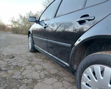 Черный Фольксваген Гольф, объемом двигателя 1.6 л и пробегом 221 тыс. км за 3900 $, фото 19 на Automoto.ua