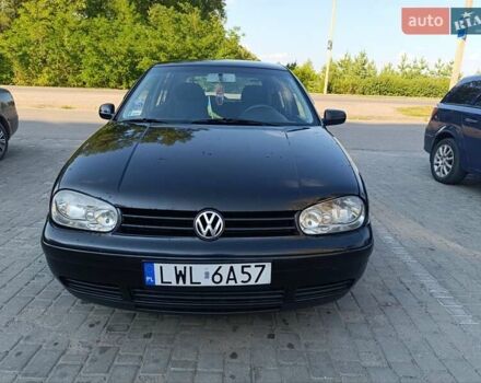 Черный Фольксваген Гольф, объемом двигателя 1.9 л и пробегом 441 тыс. км за 2100 $, фото 6 на Automoto.ua