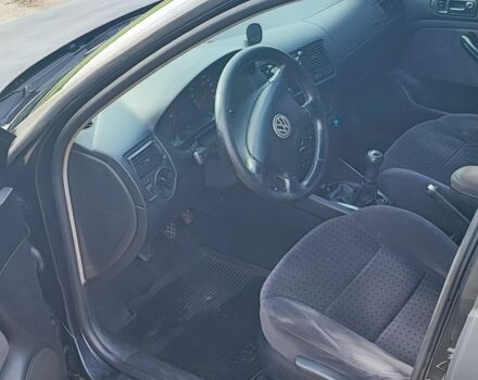 Черный Фольксваген Гольф, объемом двигателя 1.9 л и пробегом 498 тыс. км за 1900 $, фото 9 на Automoto.ua