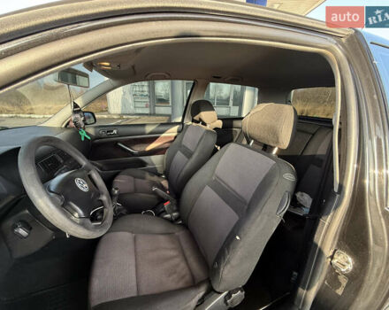 Чорний Фольксваген Гольф, об'ємом двигуна 1.39 л та пробігом 224 тис. км за 2999 $, фото 19 на Automoto.ua