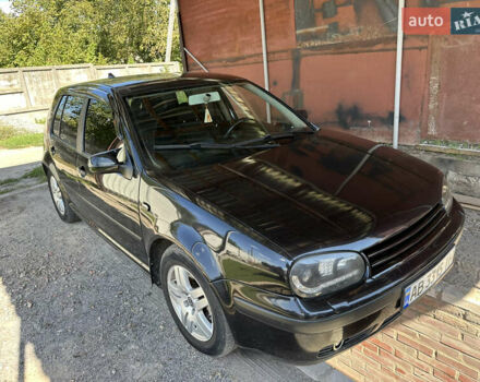 Черный Фольксваген Гольф, объемом двигателя 2.32 л и пробегом 250 тыс. км за 4500 $, фото 1 на Automoto.ua