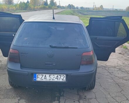 Черный Фольксваген Гольф, объемом двигателя 1.9 л и пробегом 498 тыс. км за 1900 $, фото 1 на Automoto.ua