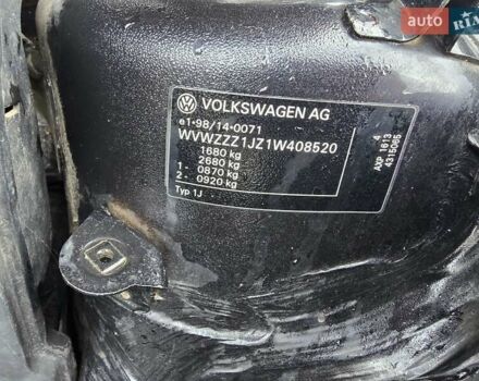Черный Фольксваген Гольф, объемом двигателя 1.4 л и пробегом 257 тыс. км за 4200 $, фото 18 на Automoto.ua