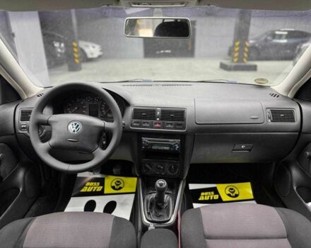 Черный Фольксваген Гольф, объемом двигателя 1.6 л и пробегом 240 тыс. км за 5000 $, фото 11 на Automoto.ua