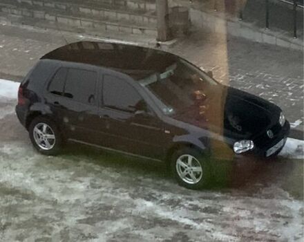 Черный Фольксваген Гольф, объемом двигателя 1.4 л и пробегом 242 тыс. км за 4105 $, фото 16 на Automoto.ua