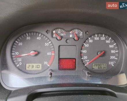 Черный Фольксваген Гольф, объемом двигателя 1.39 л и пробегом 289 тыс. км за 3850 $, фото 1 на Automoto.ua