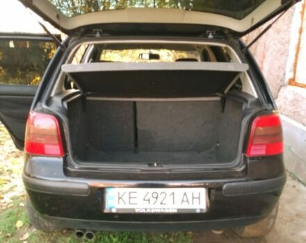 Черный Фольксваген Гольф, объемом двигателя 1.6 л и пробегом 310 тыс. км за 4800 $, фото 3 на Automoto.ua