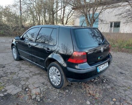 Черный Фольксваген Гольф, объемом двигателя 1.6 л и пробегом 221 тыс. км за 3900 $, фото 21 на Automoto.ua