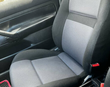 Фольксваген Гольф 2000 у Волочиске на Automoto.ua Чорний Фольксваген Гольф, об'ємом двигуна 1.39 л та пробігом 256 тис. км за 3249 $, фото 10 на Automoto.ua