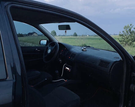 Чорний Фольксваген Гольф, об'ємом двигуна 1.6 л та пробігом 255 тис. км за 2950 $, фото 3 на Automoto.ua