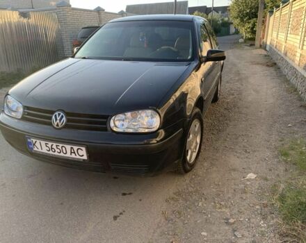 Черный Фольксваген Гольф, объемом двигателя 1.6 л и пробегом 240 тыс. км за 3900 $, фото 2 на Automoto.ua