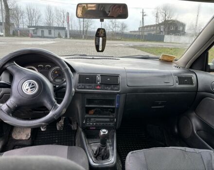 Черный Фольксваген Гольф, объемом двигателя 1.9 л и пробегом 260 тыс. км за 1350 $, фото 8 на Automoto.ua