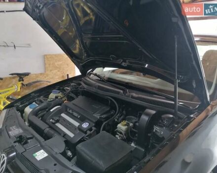 Чорний Фольксваген Гольф, об'ємом двигуна 1.39 л та пробігом 230 тис. км за 4150 $, фото 14 на Automoto.ua