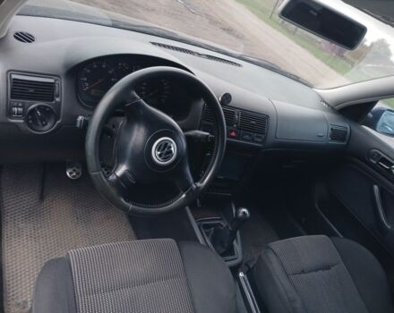 Черный Фольксваген Гольф, объемом двигателя 1.8 л и пробегом 286 тыс. км за 5950 $, фото 6 на Automoto.ua