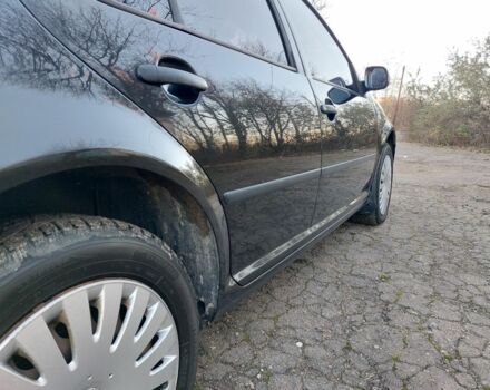 Черный Фольксваген Гольф, объемом двигателя 1.6 л и пробегом 221 тыс. км за 3900 $, фото 18 на Automoto.ua