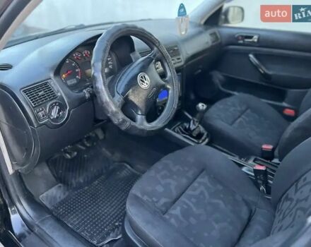 Черный Фольксваген Гольф, объемом двигателя 1.4 л и пробегом 250 тыс. км за 2900 $, фото 7 на Automoto.ua