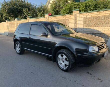 Черный Фольксваген Гольф, объемом двигателя 1.6 л и пробегом 240 тыс. км за 3900 $, фото 1 на Automoto.ua