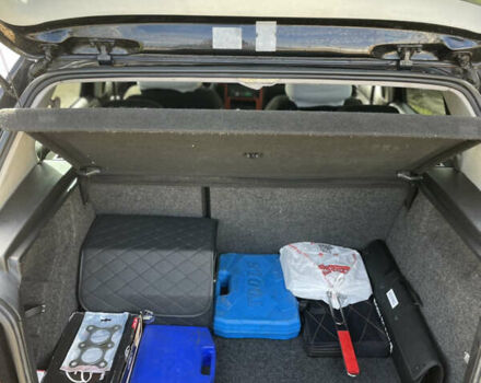 Черный Фольксваген Гольф, объемом двигателя 1.6 л и пробегом 288 тыс. км за 4000 $, фото 7 на Automoto.ua