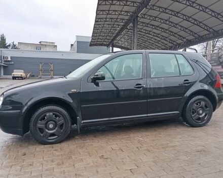 Черный Фольксваген Гольф, объемом двигателя 0 л и пробегом 243 тыс. км за 3850 $, фото 2 на Automoto.ua