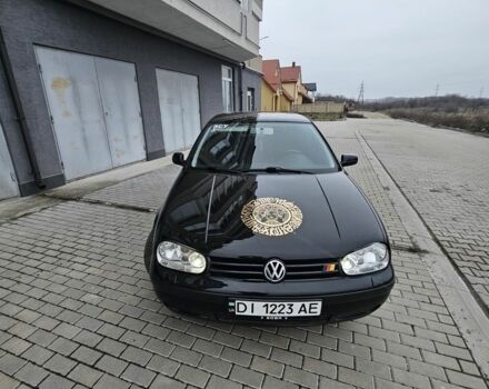 Черный Фольксваген Гольф, объемом двигателя 1.6 л и пробегом 330 тыс. км за 4400 $, фото 18 на Automoto.ua