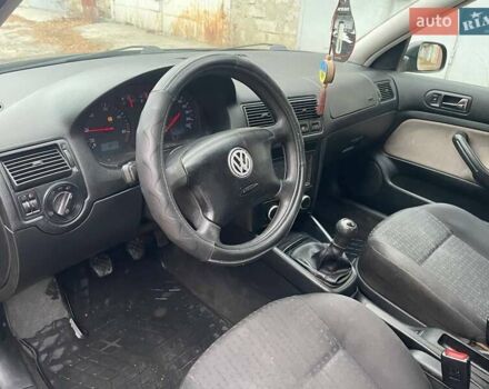 Черный Фольксваген Гольф, объемом двигателя 1.9 л и пробегом 316 тыс. км за 2999 $, фото 15 на Automoto.ua