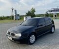Черный Фольксваген Гольф, объемом двигателя 1.6 л и пробегом 300 тыс. км за 4000 $, фото 1 на Automoto.ua