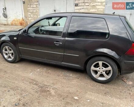 Черный Фольксваген Гольф, объемом двигателя 1.9 л и пробегом 316 тыс. км за 2999 $, фото 18 на Automoto.ua