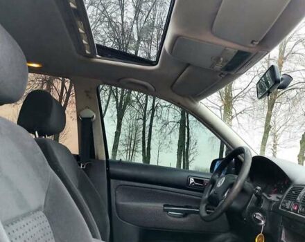 Черный Фольксваген Гольф, объемом двигателя 1.39 л и пробегом 241 тыс. км за 3000 $, фото 6 на Automoto.ua