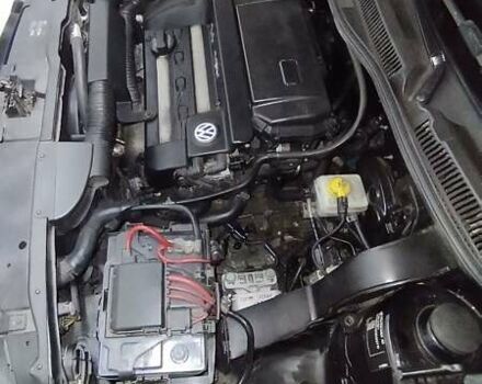 Черный Фольксваген Гольф, объемом двигателя 1.39 л и пробегом 177 тыс. км за 4100 $, фото 12 на Automoto.ua