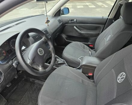 Черный Фольксваген Гольф, объемом двигателя 0 л и пробегом 260 тыс. км за 4200 $, фото 18 на Automoto.ua