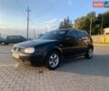 Черный Фольксваген Гольф, объемом двигателя 1.39 л и пробегом 265 тыс. км за 3400 $, фото 1 на Automoto.ua