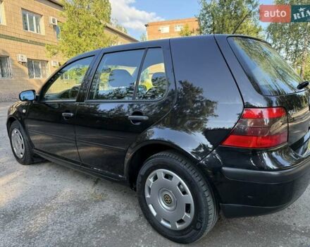 Черный Фольксваген Гольф, объемом двигателя 1.39 л и пробегом 209 тыс. км за 4300 $, фото 7 на Automoto.ua