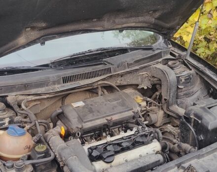 Чорний Фольксваген Гольф, об'ємом двигуна 1.6 л та пробігом 235 тис. км за 3950 $, фото 6 на Automoto.ua