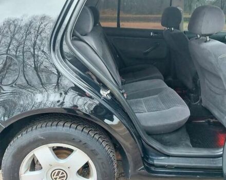 Черный Фольксваген Гольф, объемом двигателя 1.39 л и пробегом 241 тыс. км за 3000 $, фото 8 на Automoto.ua