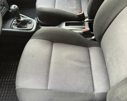 Чорний Фольксваген Гольф, об'ємом двигуна 1.6 л та пробігом 200 тис. км за 4999 $, фото 8 на Automoto.ua