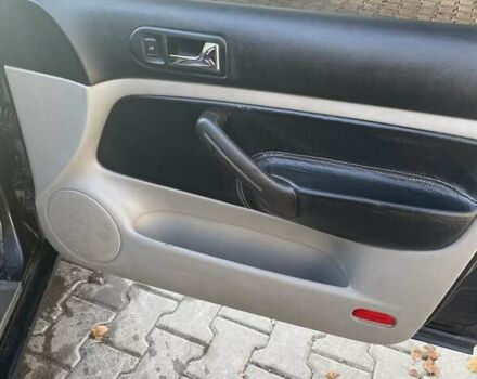 Черный Фольксваген Гольф, объемом двигателя 1.6 л и пробегом 453 тыс. км за 3700 $, фото 13 на Automoto.ua